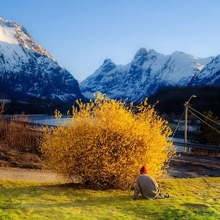 Vertical - Isterdalen * Åndalsnes